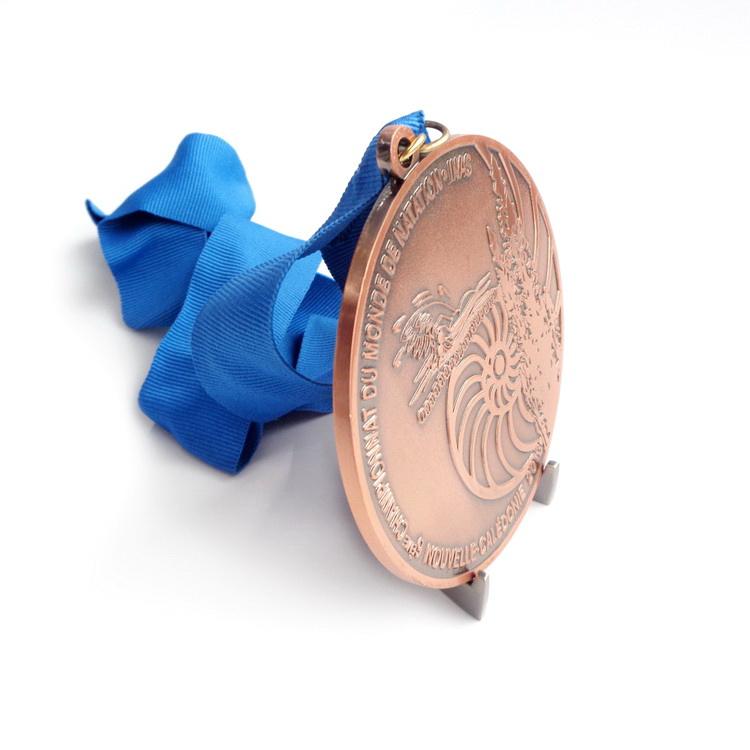 Custom Medallion Balls Antique Color Spinning Medal Religious Qatar National Day Arab Sport Medal Engraving