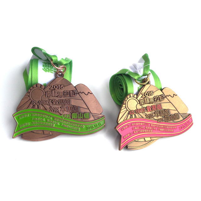 Custom Gold Marathon Award Medal Zinc Alloy Antique Medal Sport Running Souvenir Medal