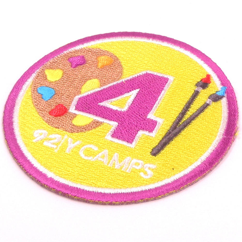 Factory Price Round Custom Logo Clothing Patch Colorful Iron On Letter Embroidery Patch