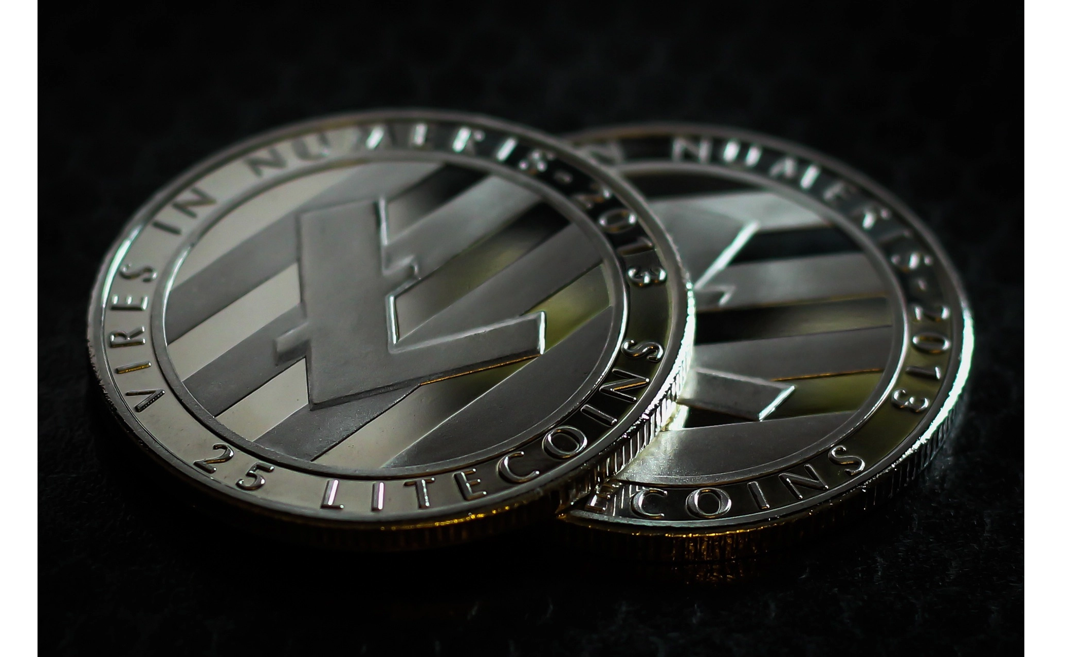 litecoin-3344895_1920_2111_1280.jpg
