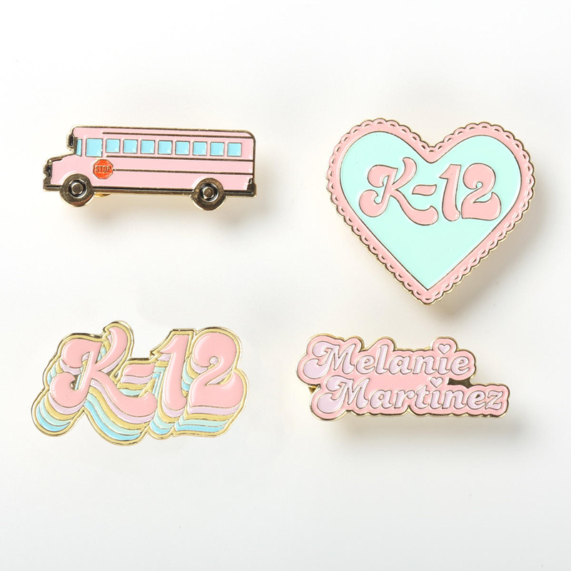 High-quality Customizable Mini Cute Cartoon Metal Manufacturing Pin Badges
